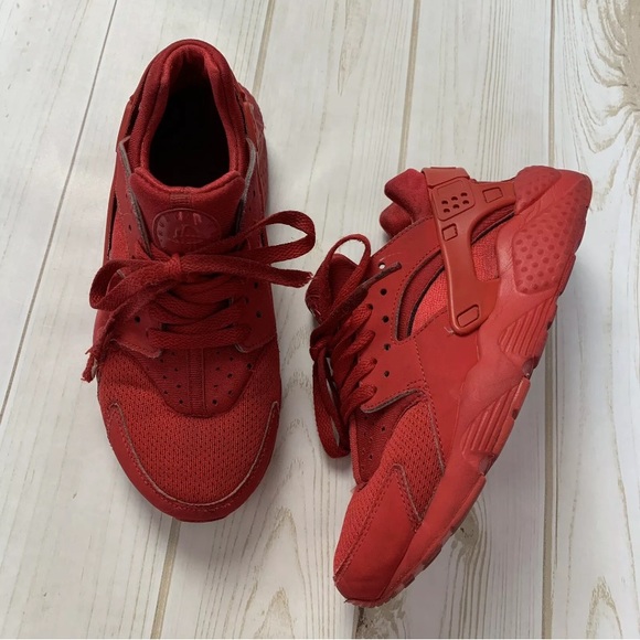 nike air huarache 5.5 kids red
